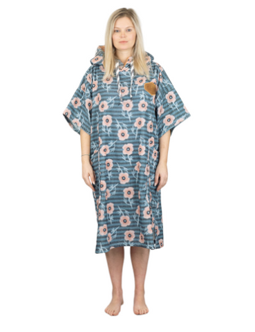 All in Ladies Poncho Flower